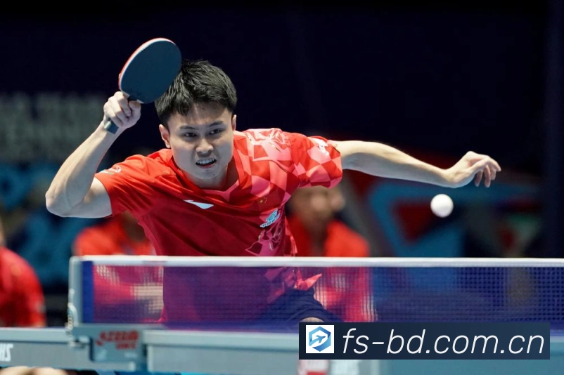 尼克佛度高尔夫传奇之路从大满贯荣耀到挥杆智慧的巅峰启示录